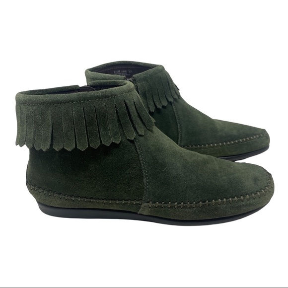 AEROSOLES Shoes - Aerosoles Linbo green suede fringe moc ankle booties